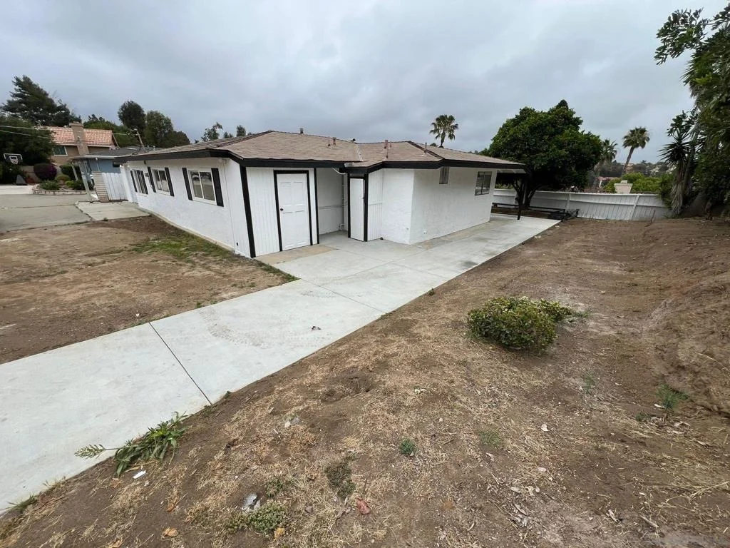 Photo of 1373 Lawana