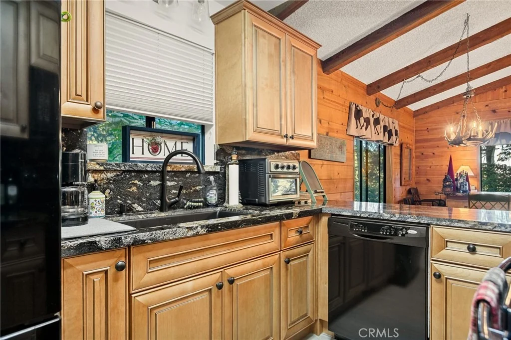 Photo of 824 Oakmont Lane