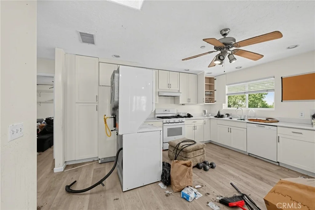 Photo of 829 Hillside Drive