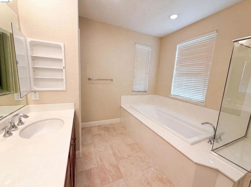 Photo of 3087 Vittoria Loop