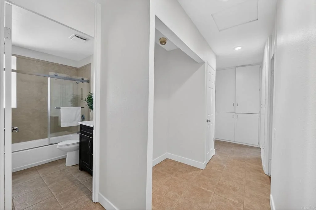 Photo of 13010 Neddick Avenue