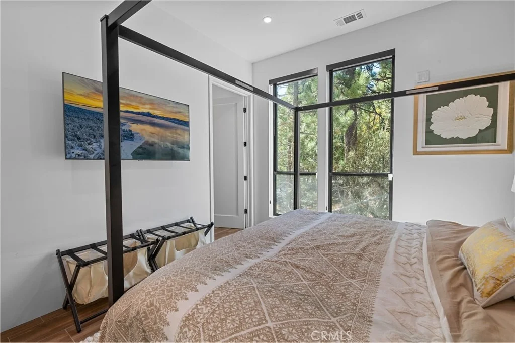 Photo of 807 Cameron Drive