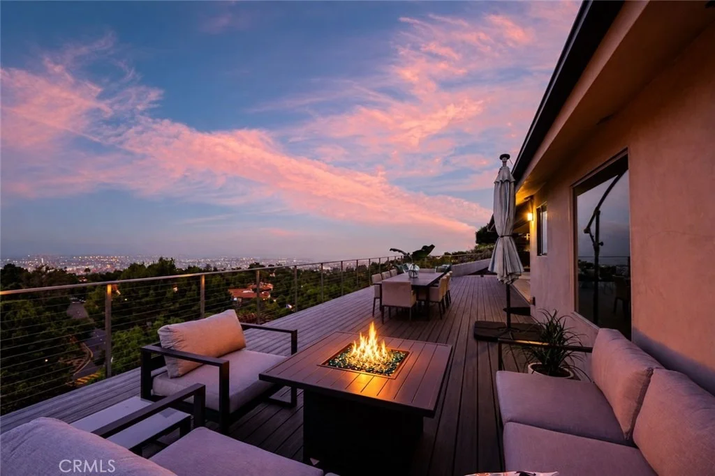 Photo of 2886 Crownview
