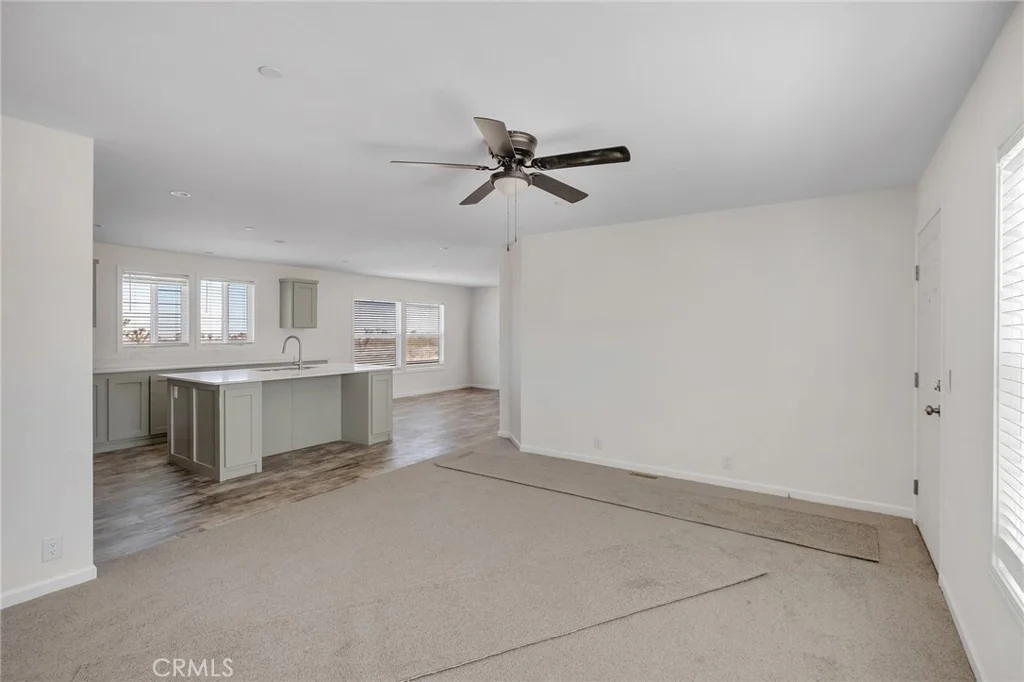 Photo of 2350 Olivera