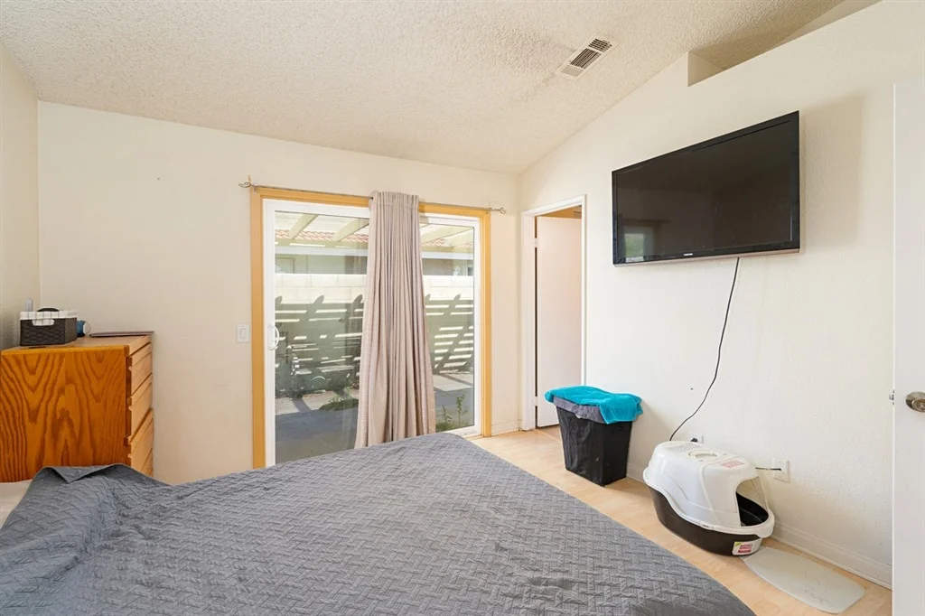 Photo of 39380 Canyon Rim Cir