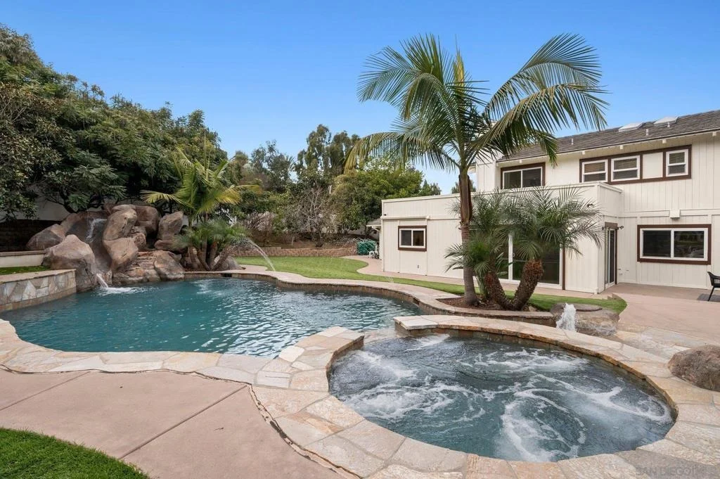 Photo of 2505 Hidden Valley Pl
