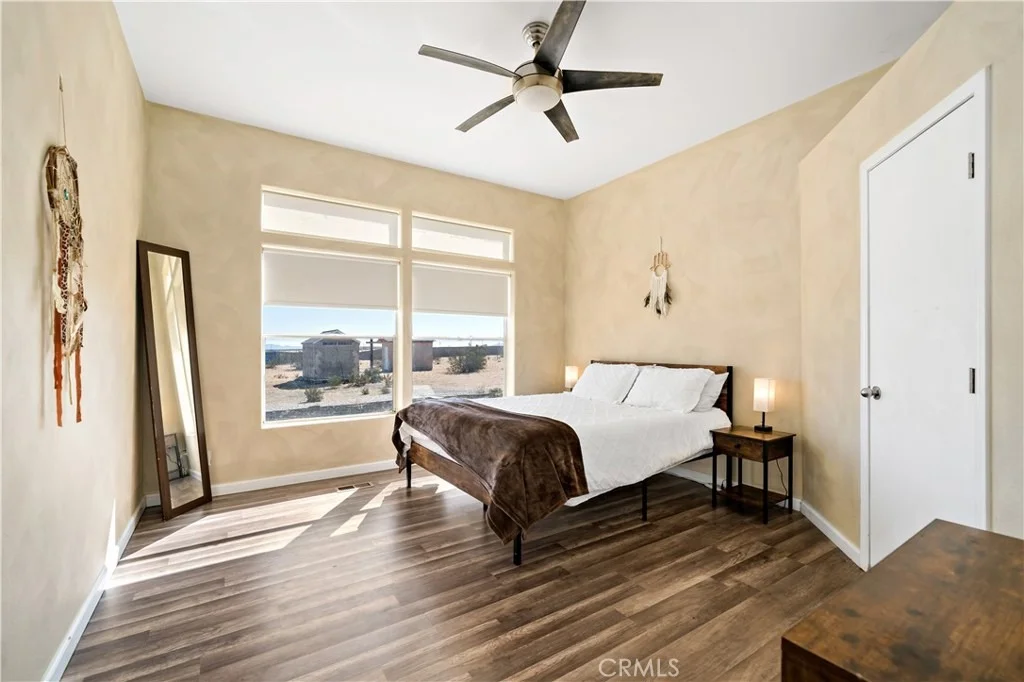 Photo of 61375 Leslie Lane