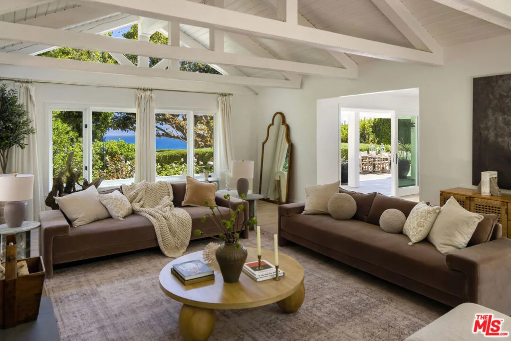Photo of 29225 Cliffside Drive