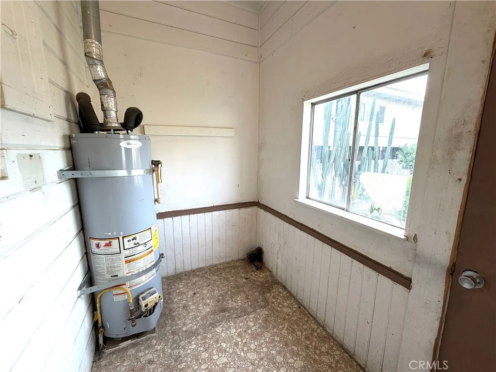 Photo of 230 W 18th