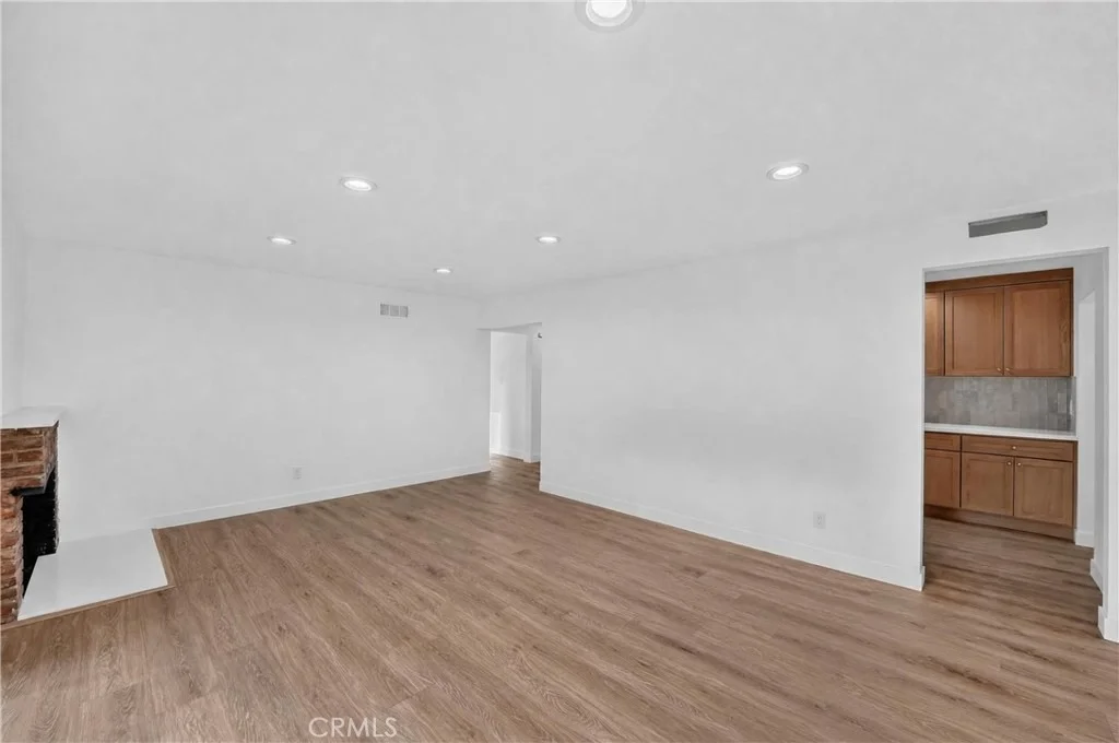 Photo of 18153 Cohasset