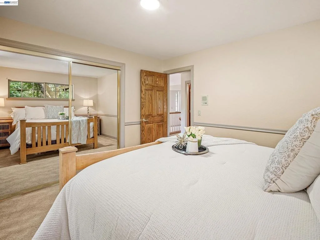Photo of 8681 Winding Way