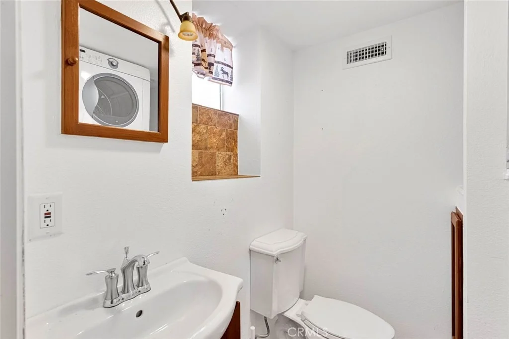Photo of 739 Lake Drive