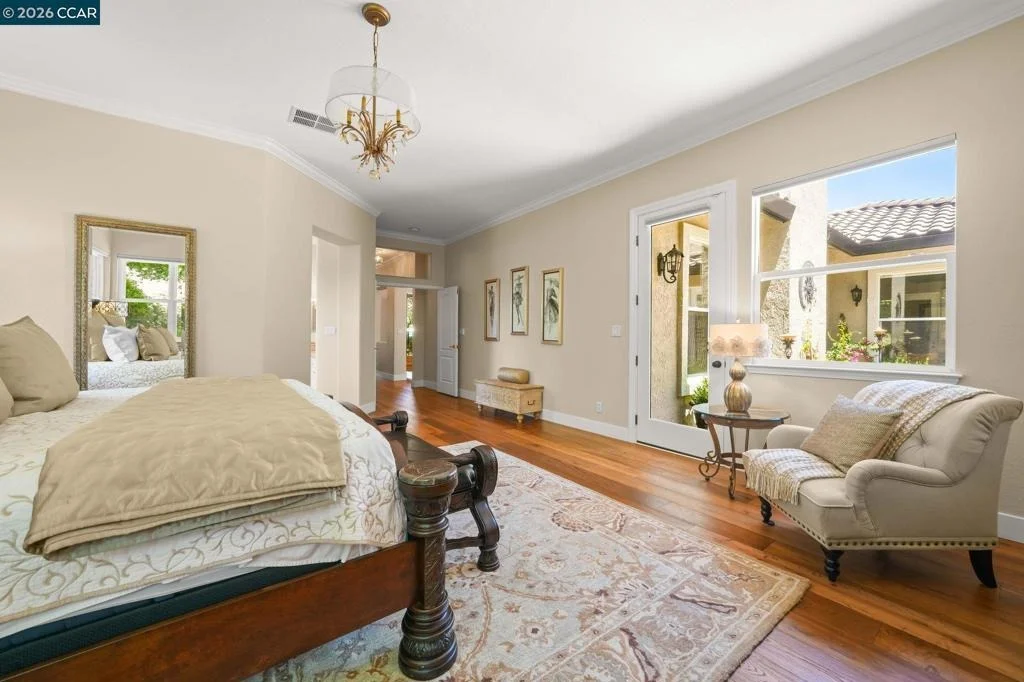 Photo of 110 Forest Hill Dr