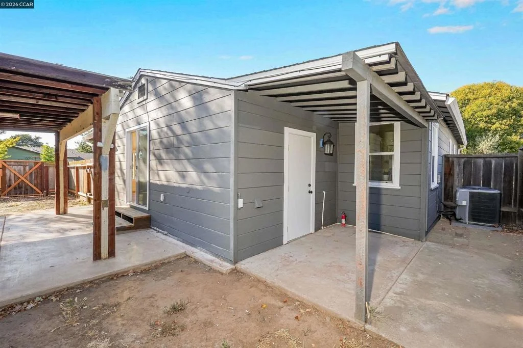 Photo of 2150 5Th Ave