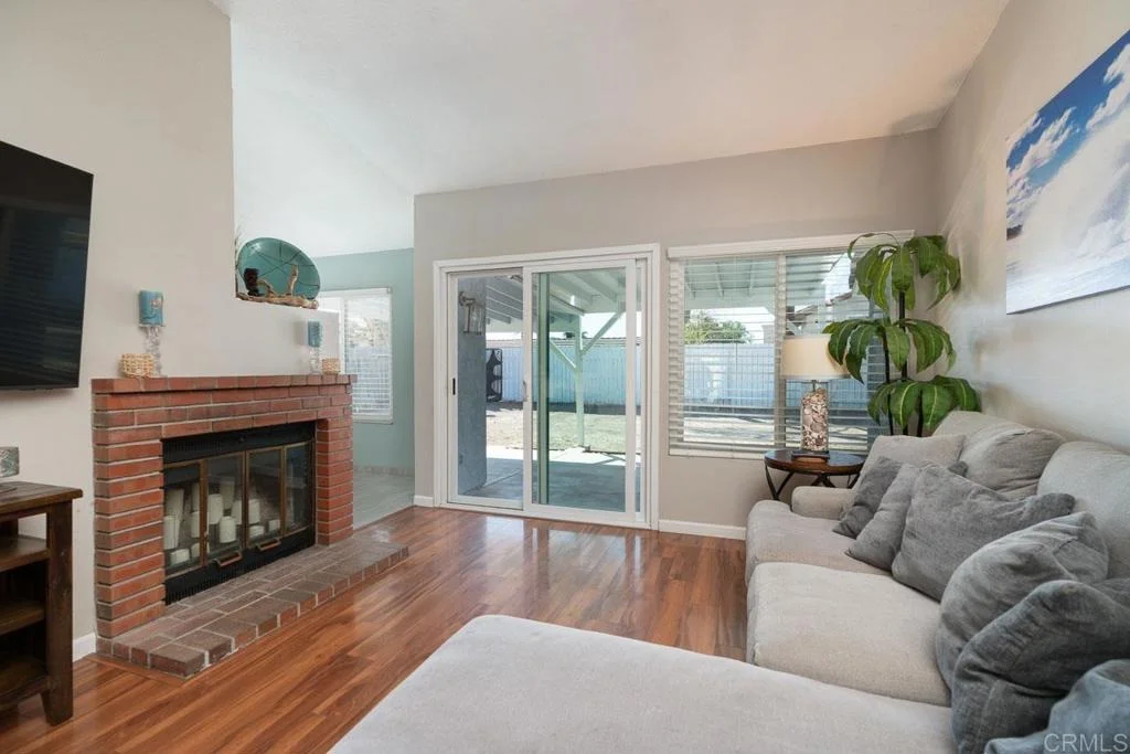 Photo of 883 Glenwood Drive