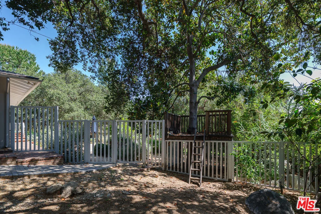Photo of 1955 Windover Road