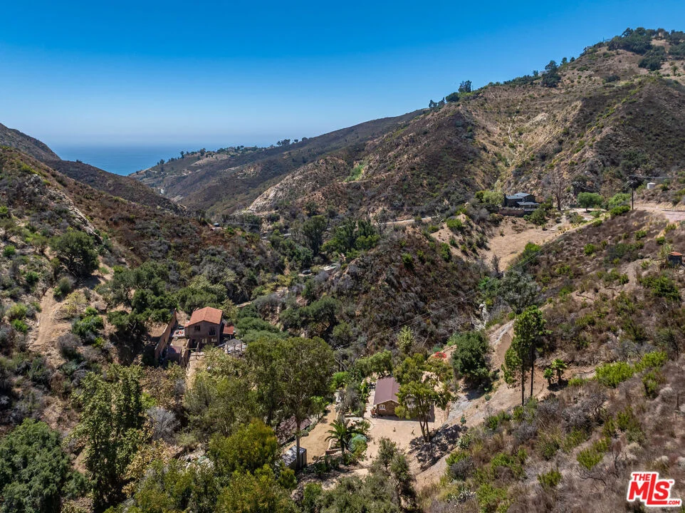 Photo of 2961 Gorge Road