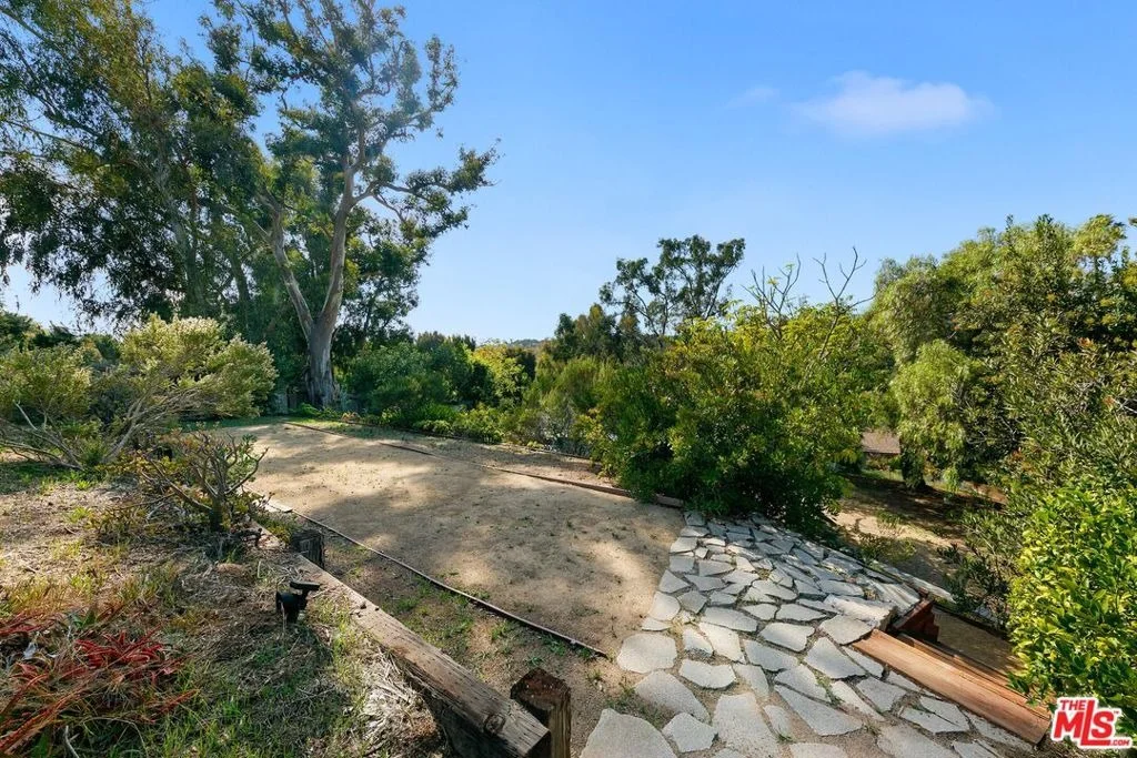 Photo of 6100 Bonsall Drive