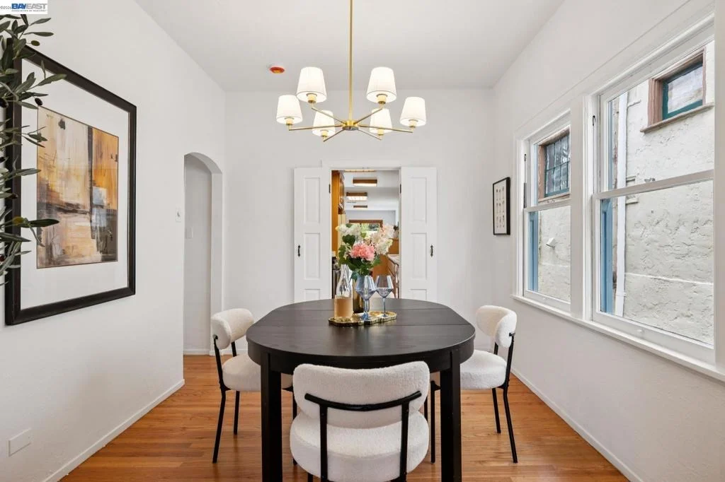 Photo of 3287 Briggs Ave