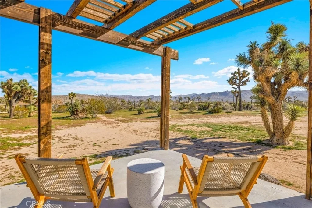 Photo of 5437 Paradise View Road