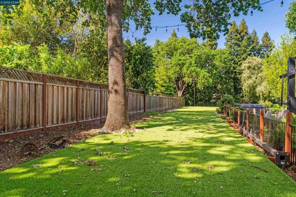 Photo of 81 N Jackson Way