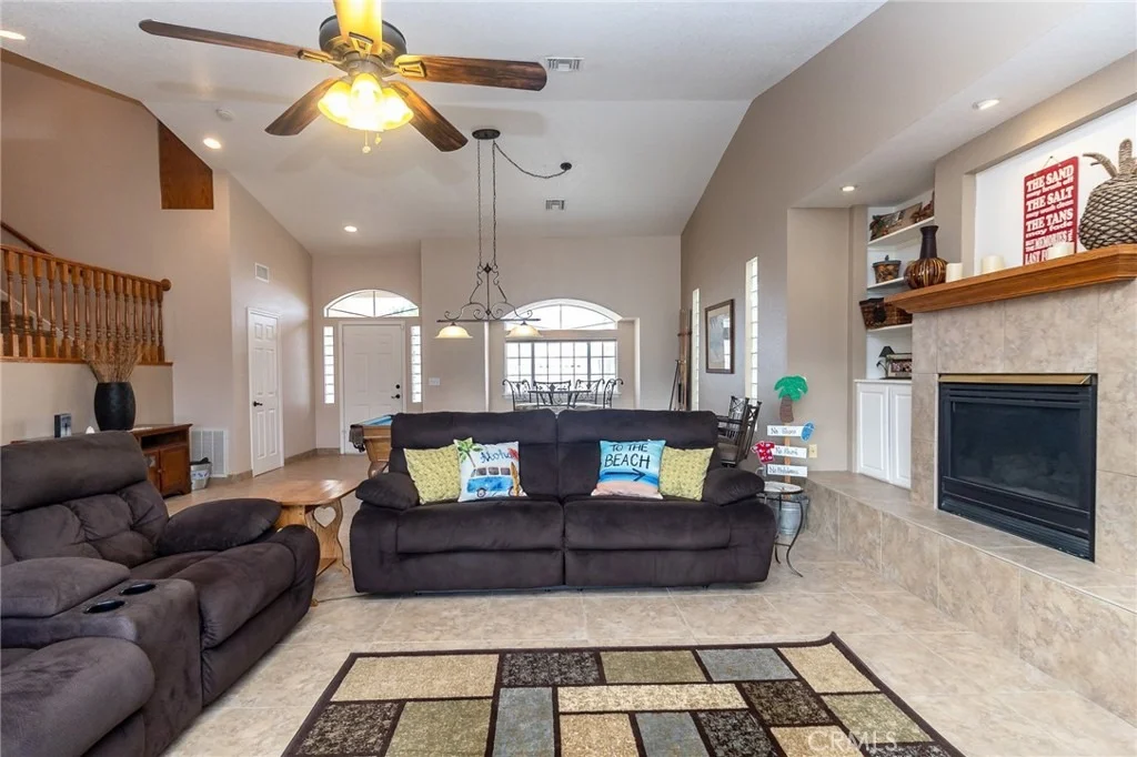 Photo of 915 Beach Drive