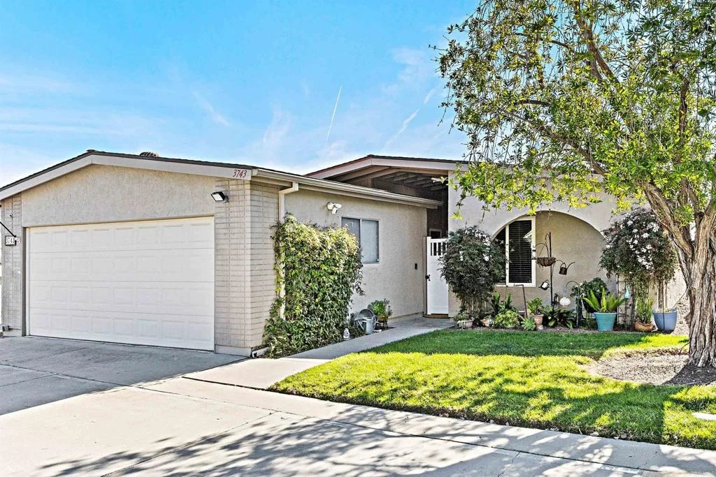 Photo of 3743 ROSEMARY WAY