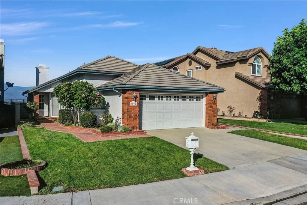Photo of 3094 Oakview