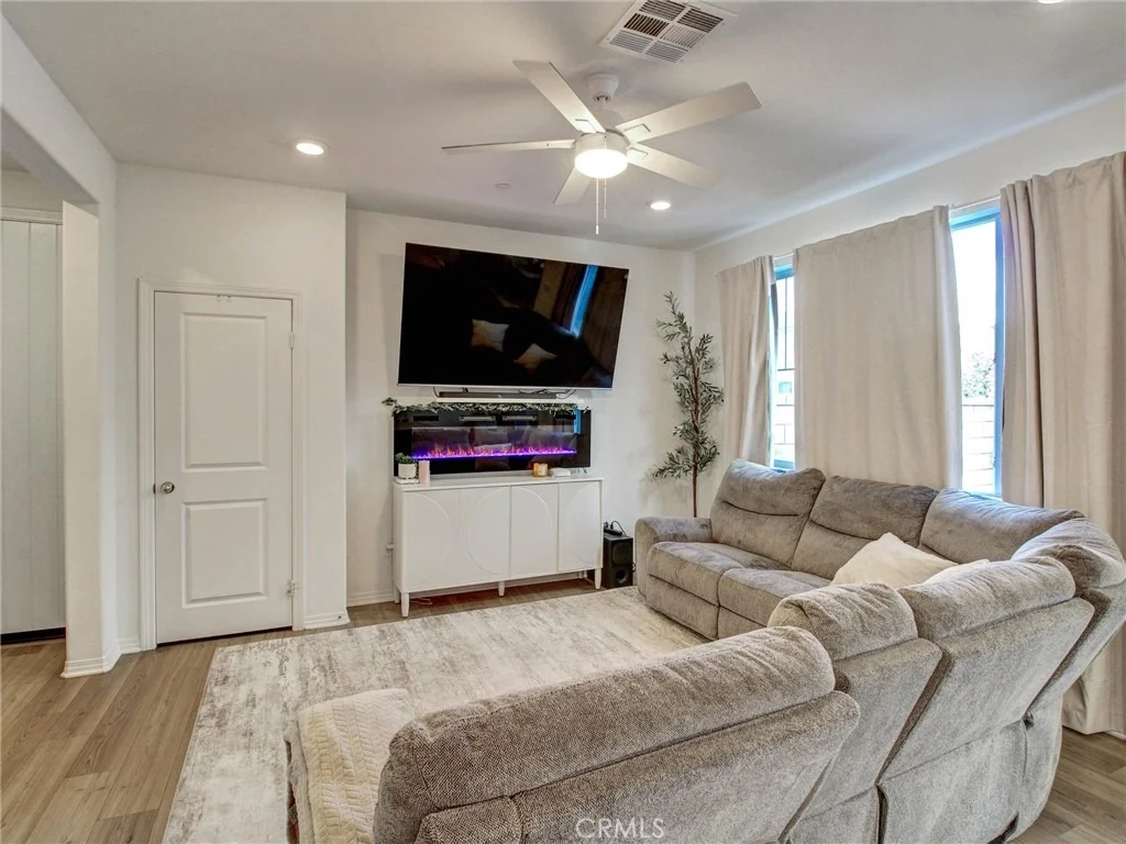 Photo of 2497 Gunner Ridge