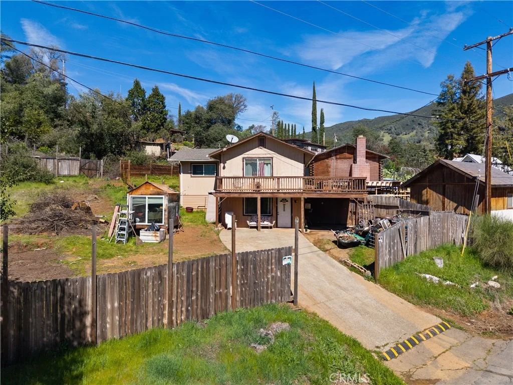 Photo of 6985 Floyd Way