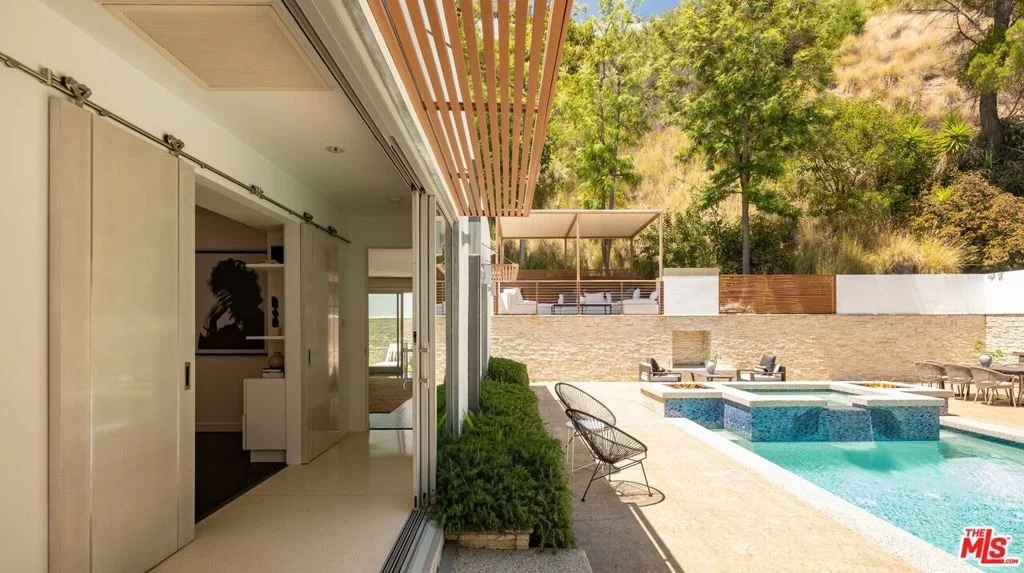 Photo of 9229 Robin Drive