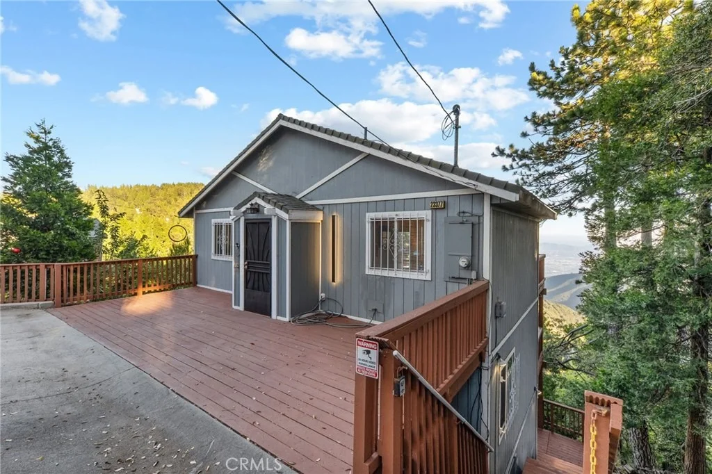 Photo of 23377 Crestview