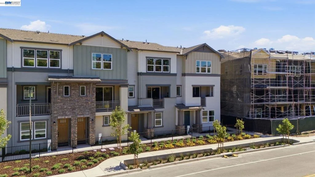 Photo of 2003 Cascade Way