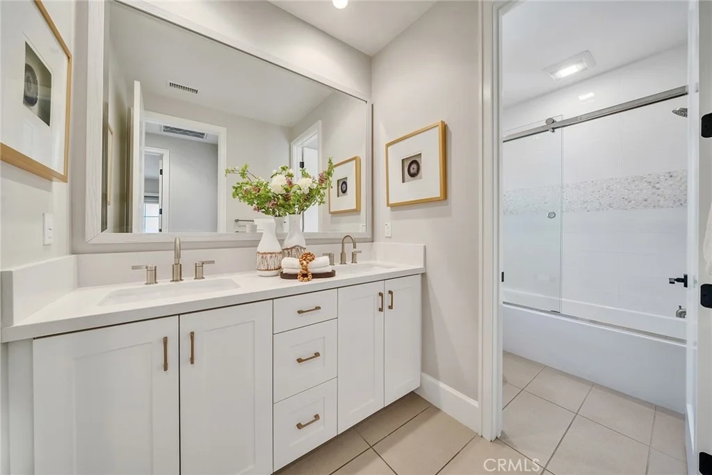 Photo of 152 Statura