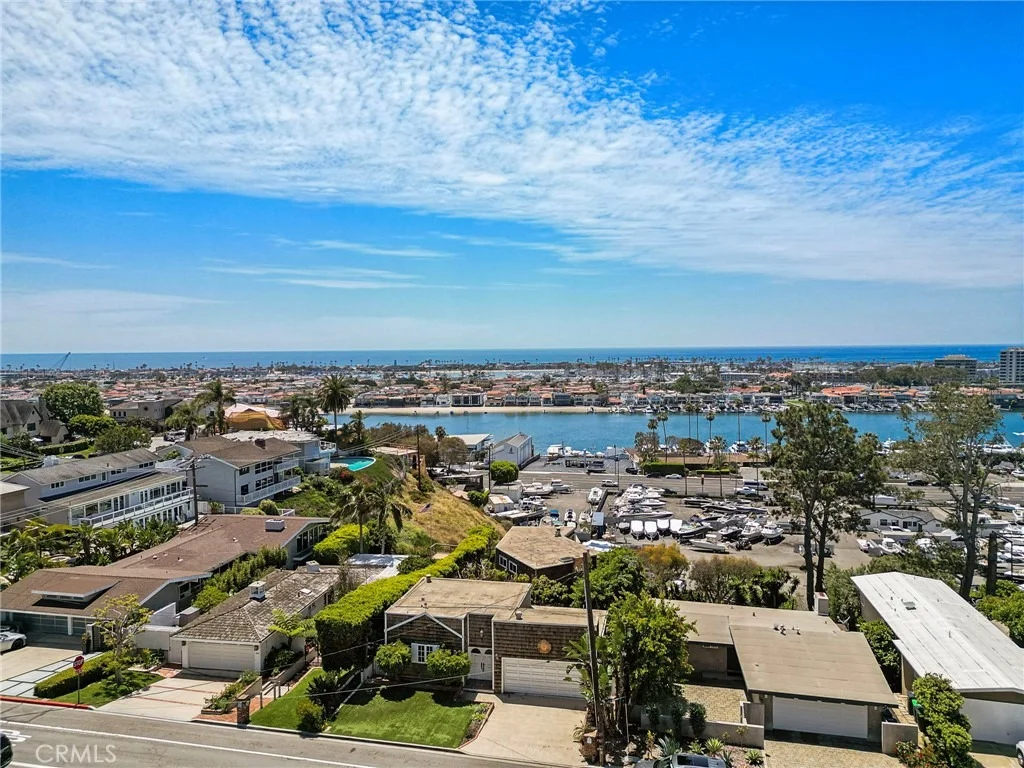 Photo of 2209 Cliff Drive