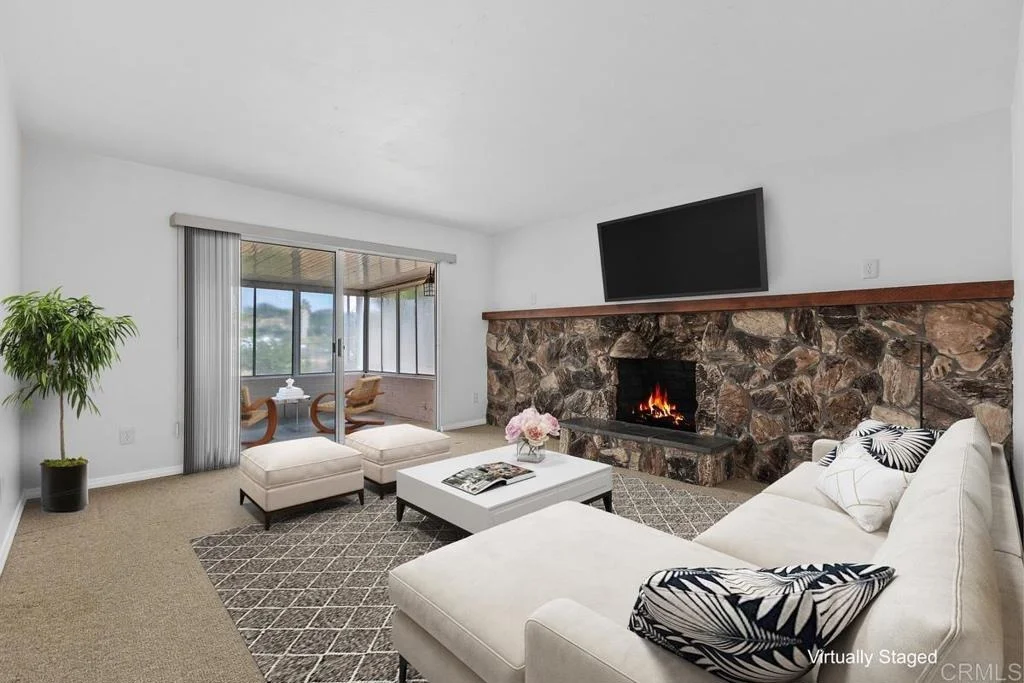 Photo of 1035 Knoll Park Lane