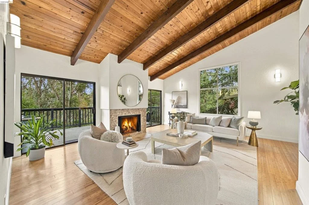 Photo of 7099 Pinehaven Road