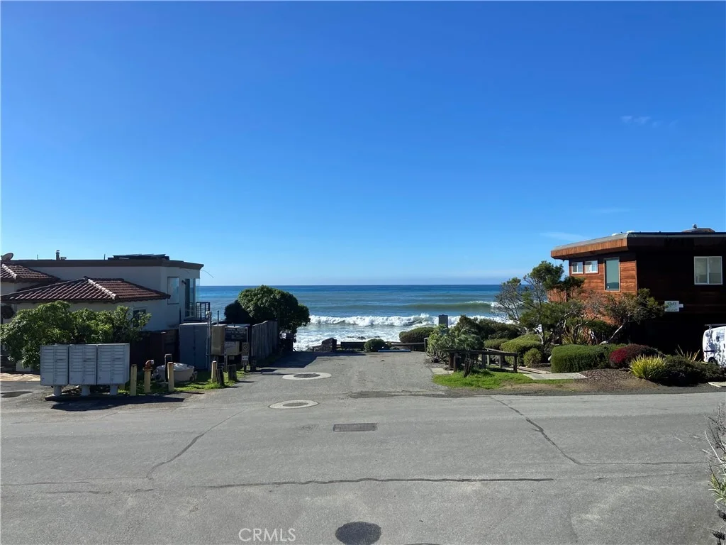 Photo of 395 Ivar Street