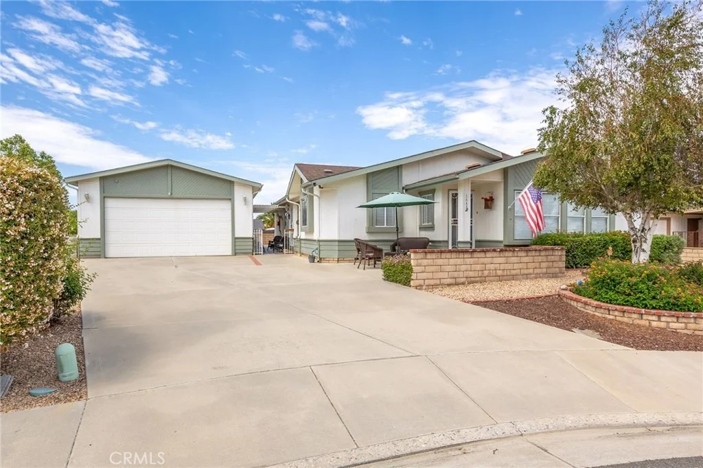 Photo of 1645 Pear Tree Court