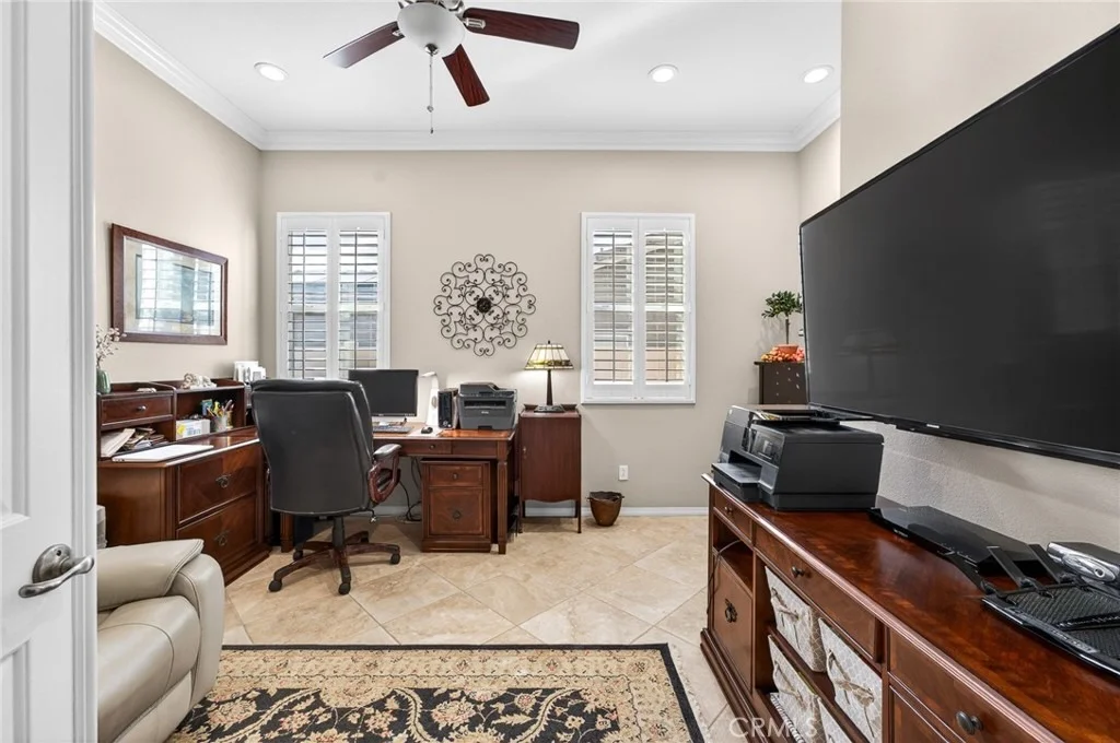 Photo of 370 Irvine