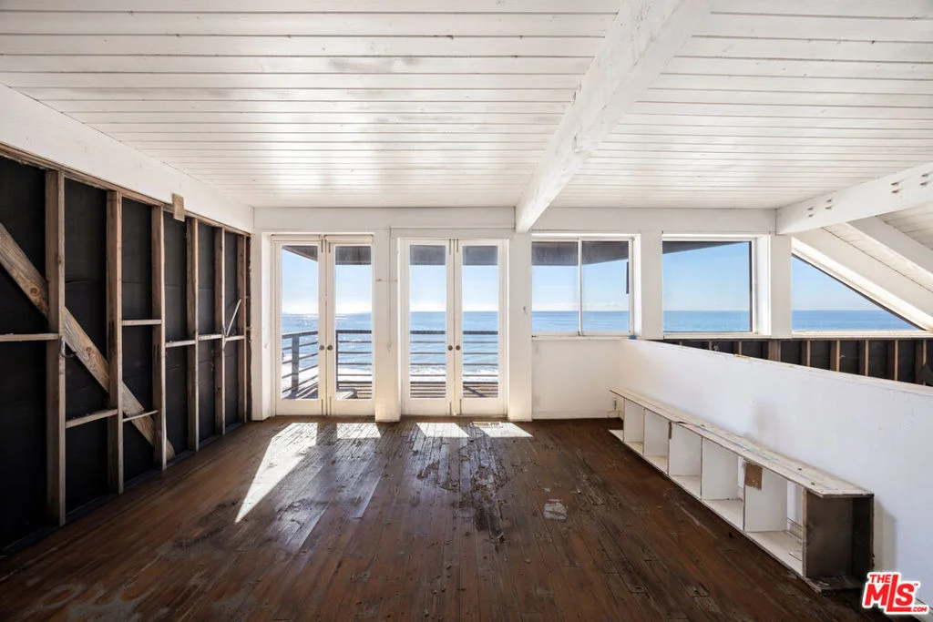 Photo of 25266 Malibu Road
