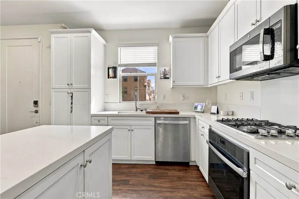 Photo of 881 Pear Court