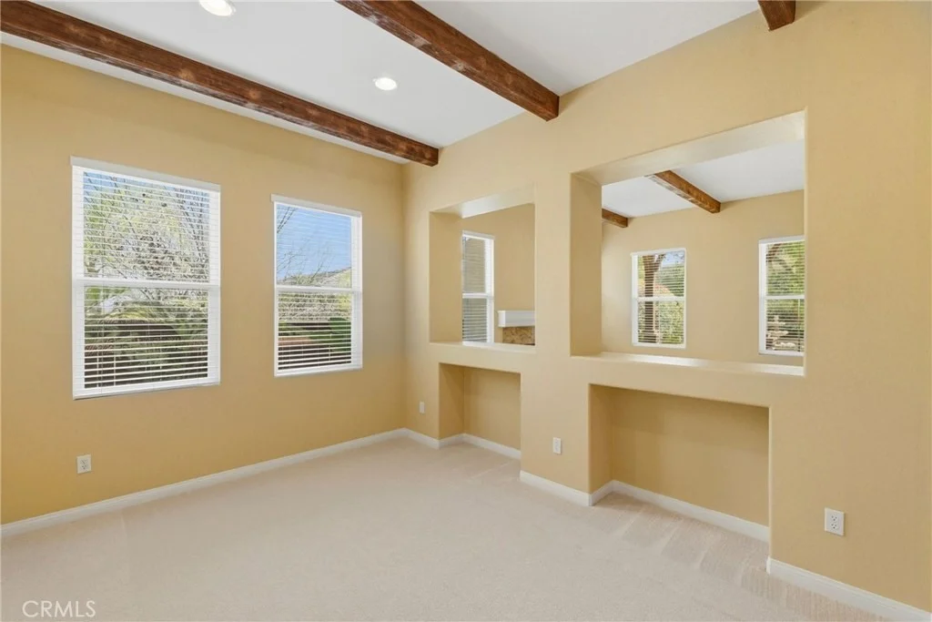 Photo of 1014 Skyline Place