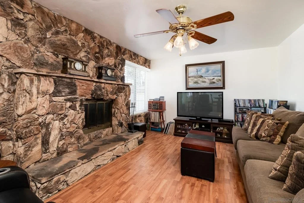 Photo of 8423 Prospect Ave
