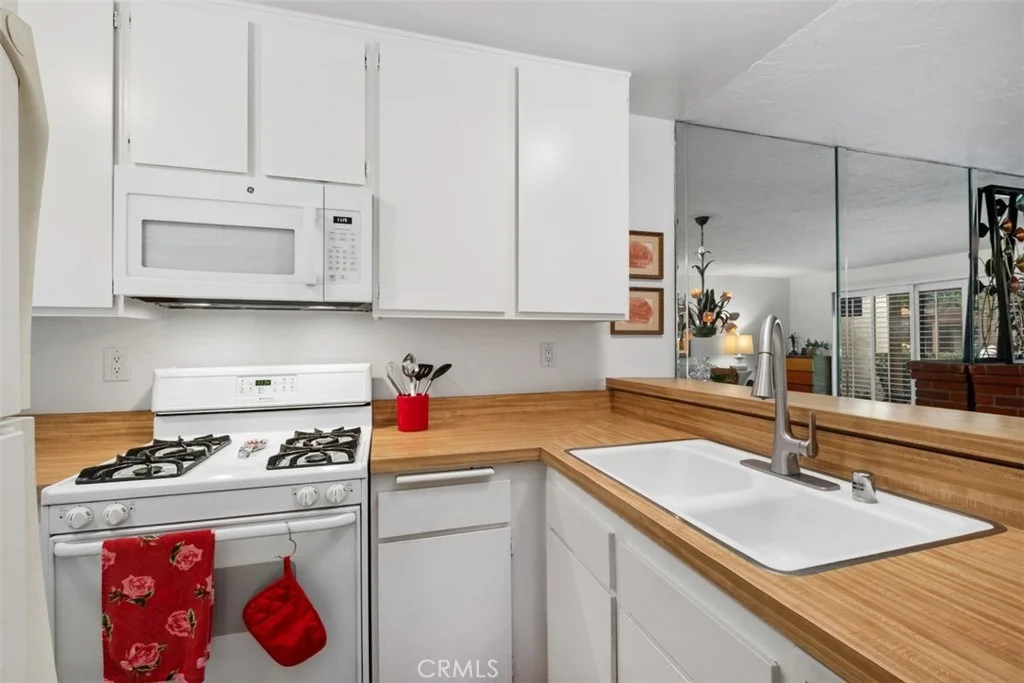 Photo of Unit 342 at 306 Tangelo