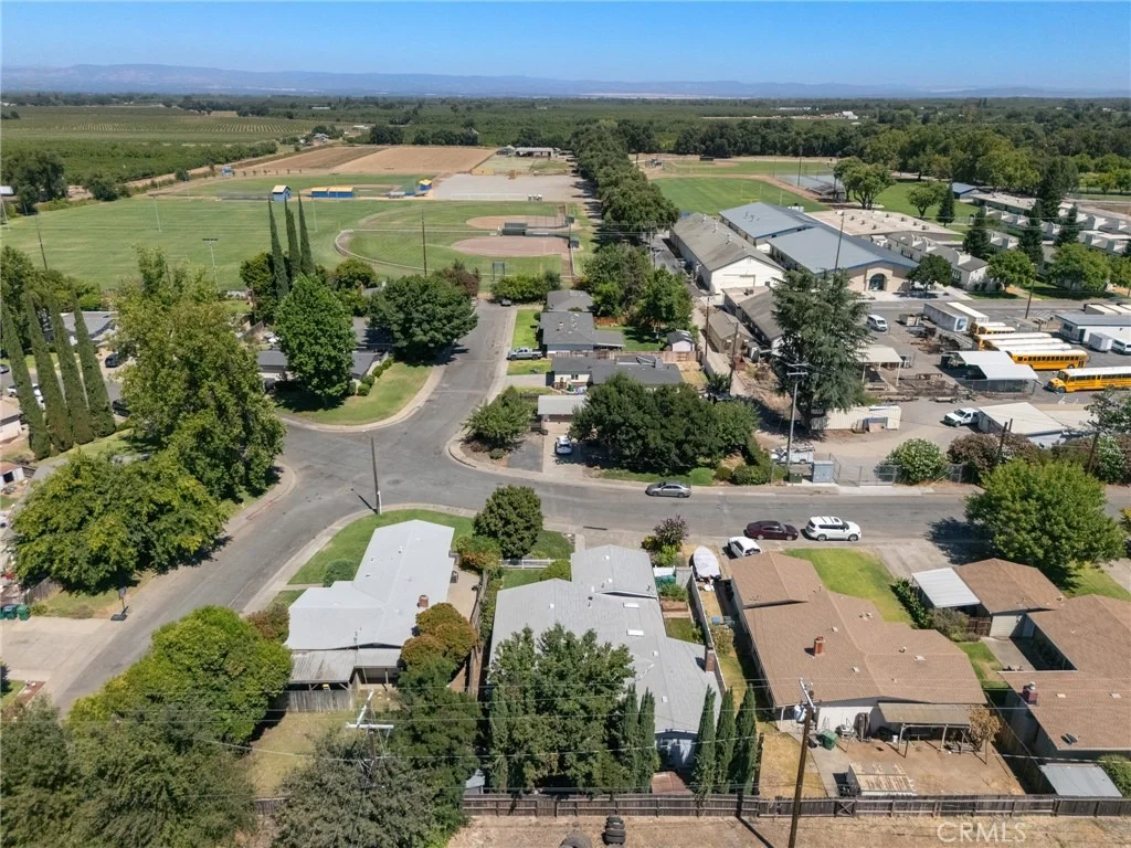 Photo of 983 Fairview Drive