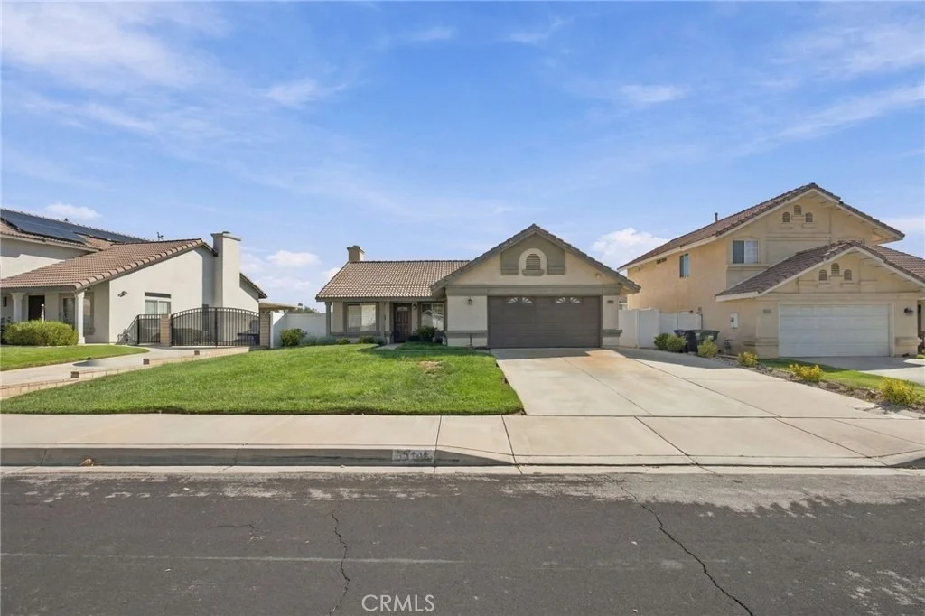 Photo of 33593 Pecan