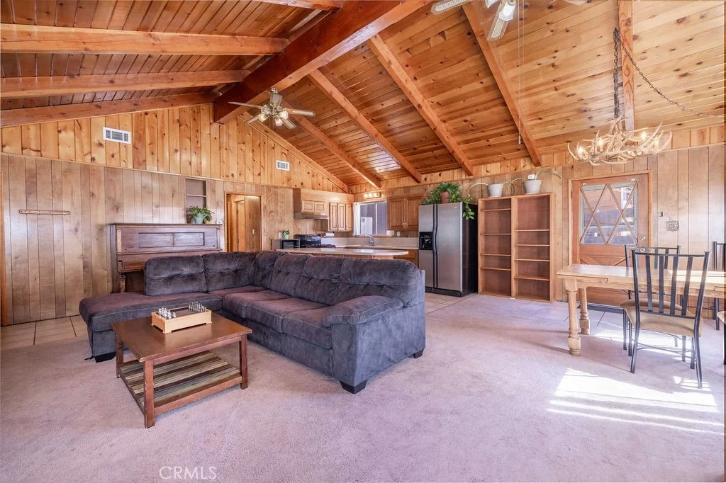 Photo of 433 Catalina