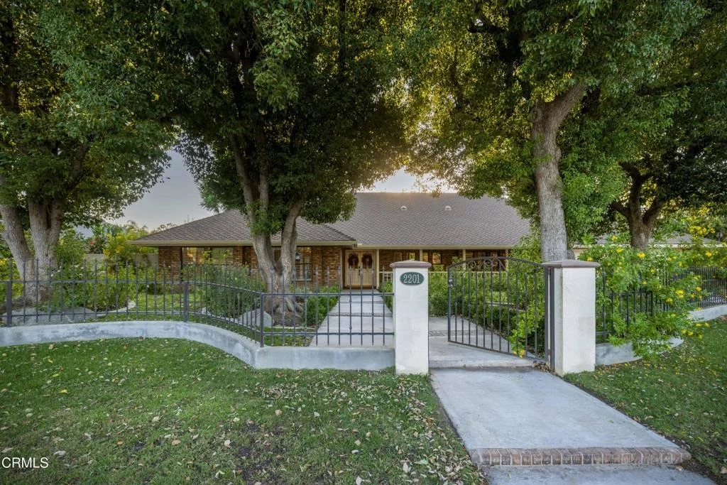 Photo of 2201 Haggin Oaks Boulevard