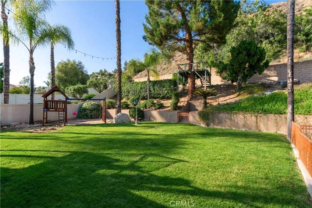 Photo of 28340 Pino